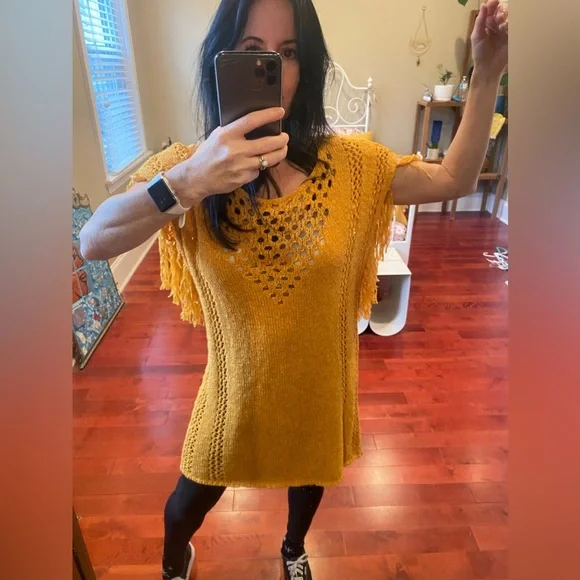 Crochet Golden Dress - Picture 1 of 3